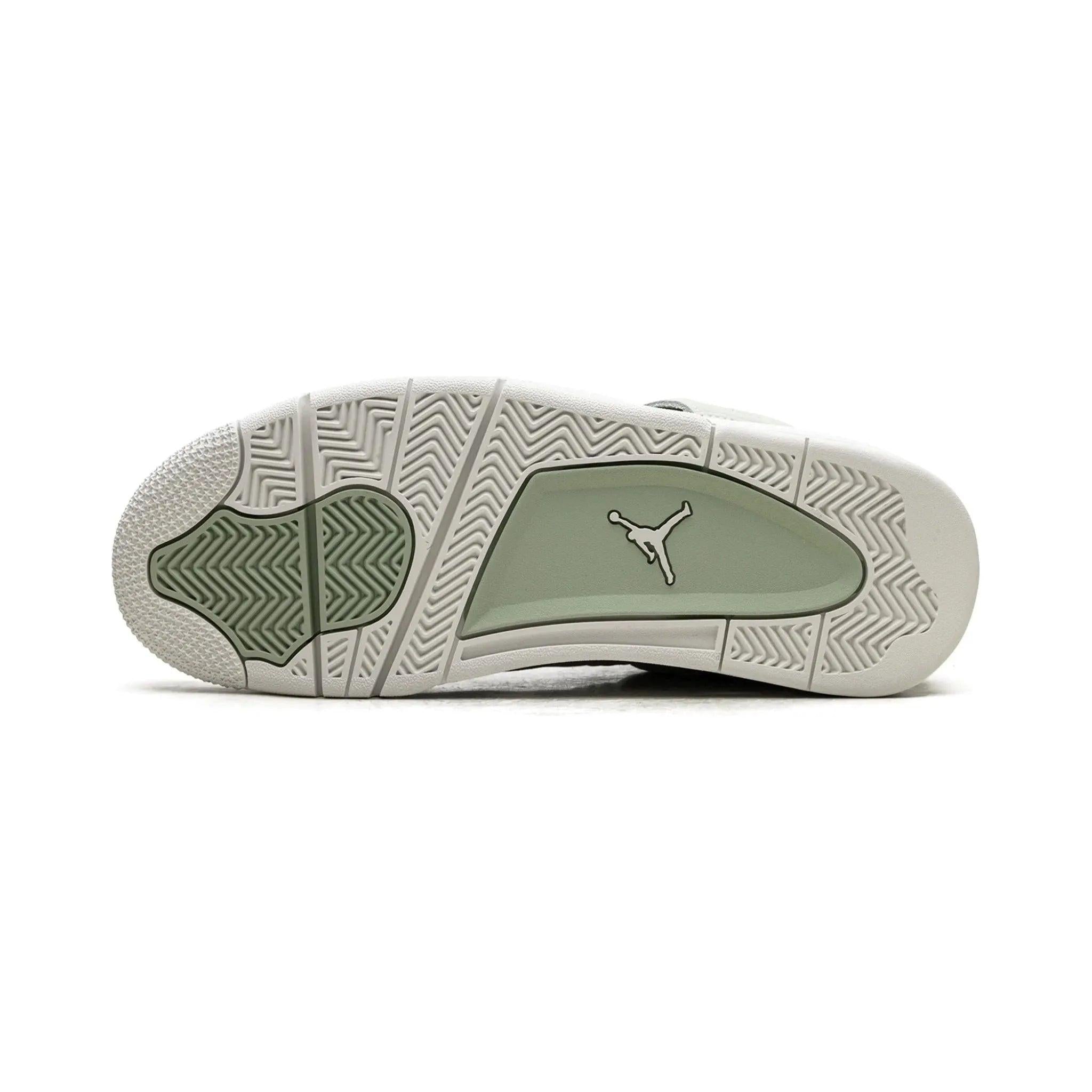 Air Jordan 4 - Seafoam Sail