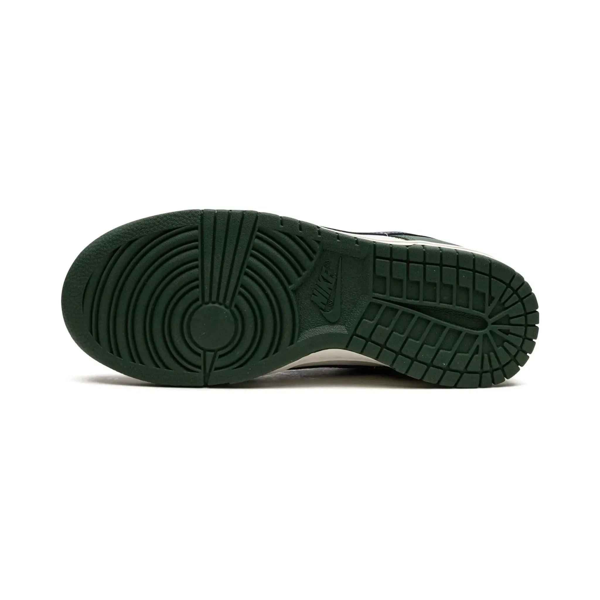 Nike Dunk Low - Gorge Green