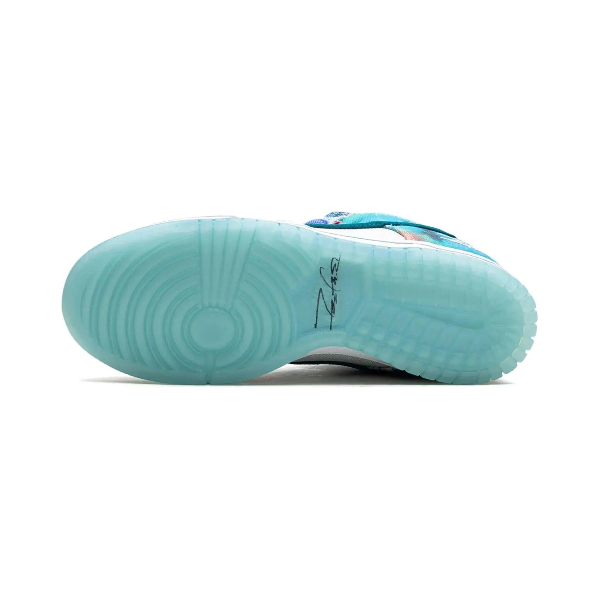 Nike SB Dunk Low - Futura Laboratories