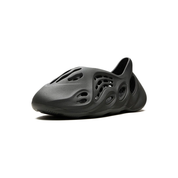 Yeezy Foam RNR - Carbon