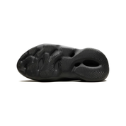 Yeezy Foam RNR - Carbon