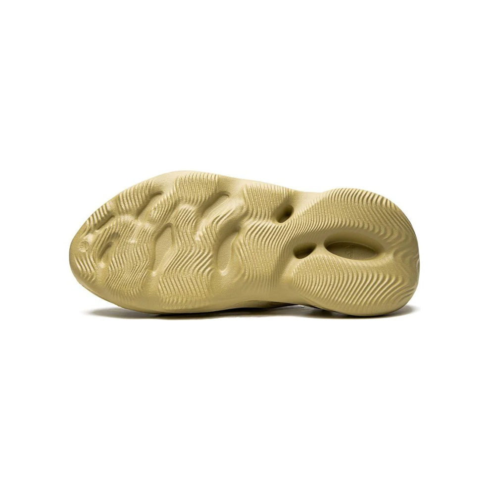 Yeezy Foam RNR - Sulfur