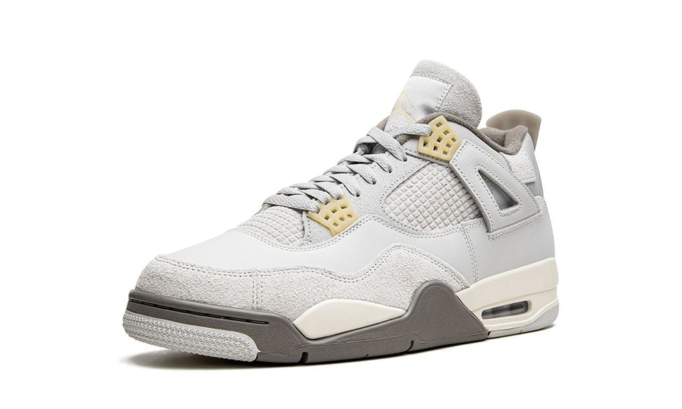 Air Jordan 4 - Craft Photon Dust