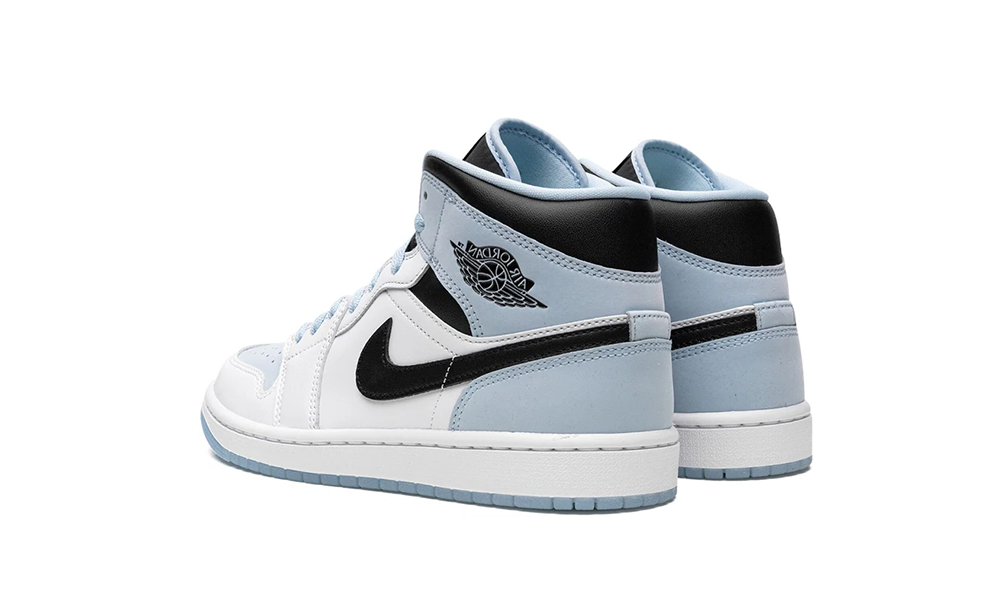 Air Jordan 1 Mid SE - Ice Blue (2023)