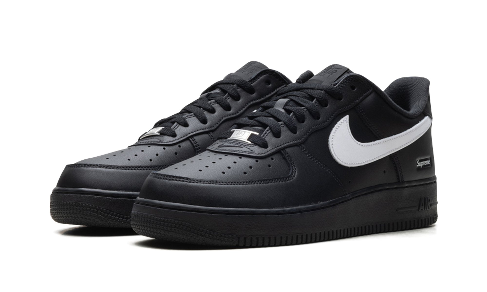 Air Force 1 Low Supreme -  Black and White