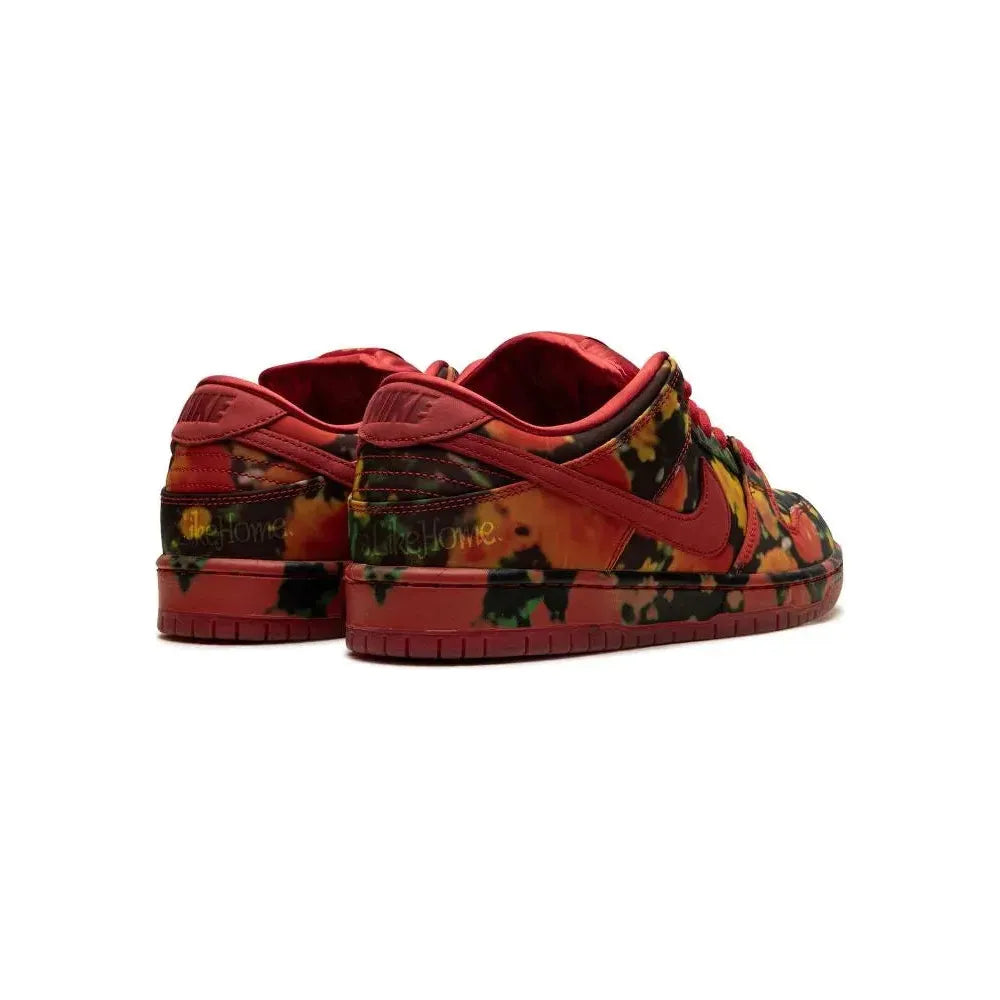 Nike SB Dunk Low - The Wizard of Oz Poppy Field