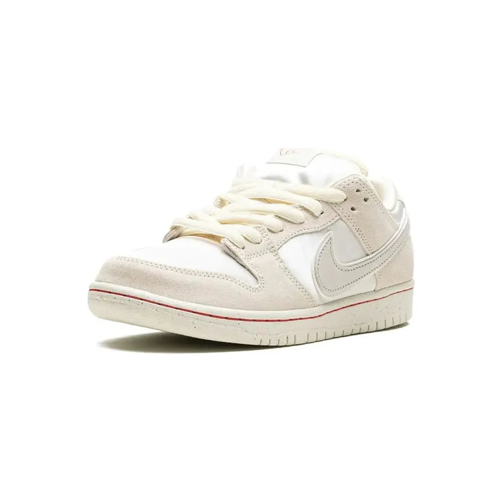 nike-sb-dunk-low-valentines-day-low-love-found_22109782_53027708_1000.webp