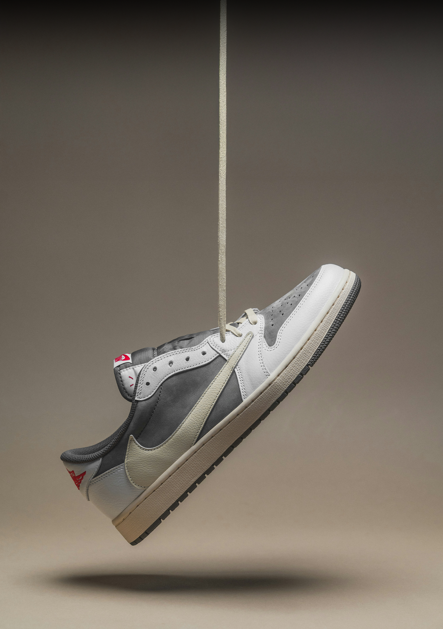 travis_scott_jordan_1_banner_mobile.png